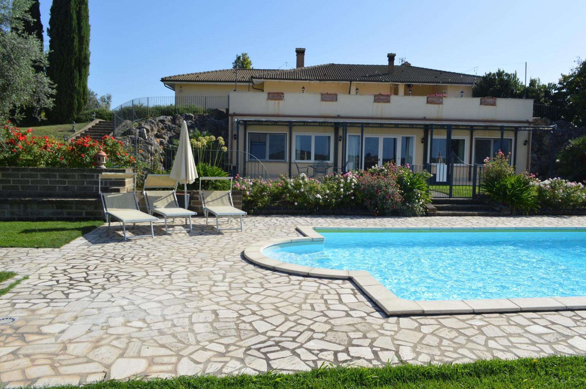 Villa Collebelvedere - Near Rome With Home Restaurant Fara in Sabina Zewnętrze zdjęcie