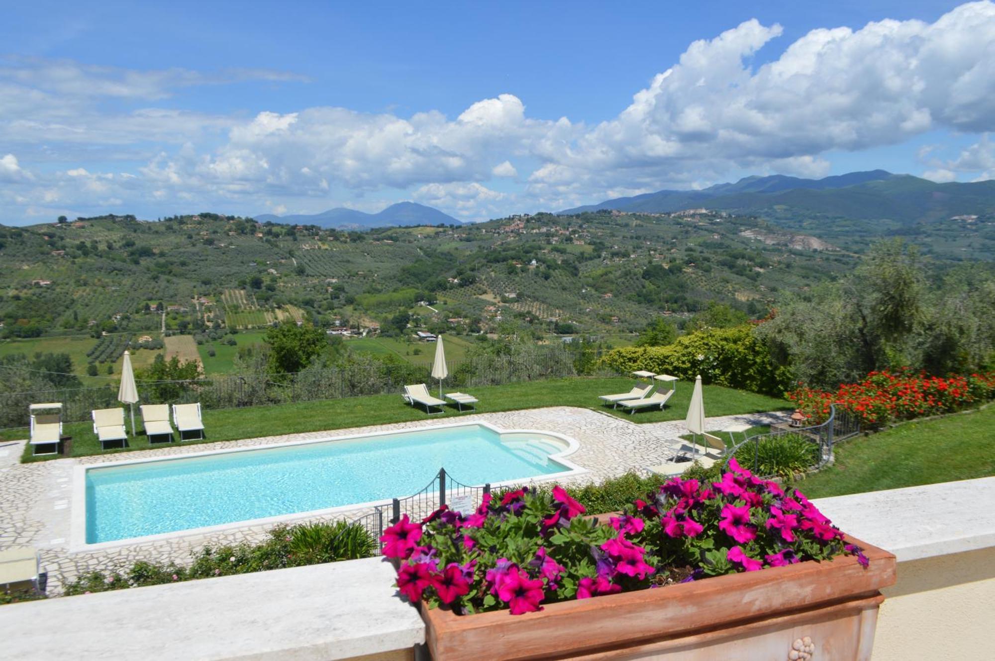 Villa Collebelvedere - Near Rome With Home Restaurant Fara in Sabina Zewnętrze zdjęcie